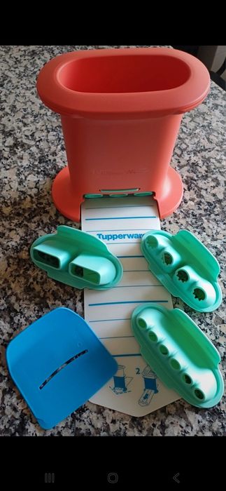 M Press tuperware