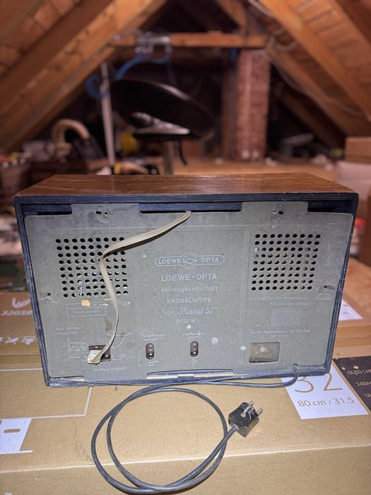 Radio prl loewe opta planet 52