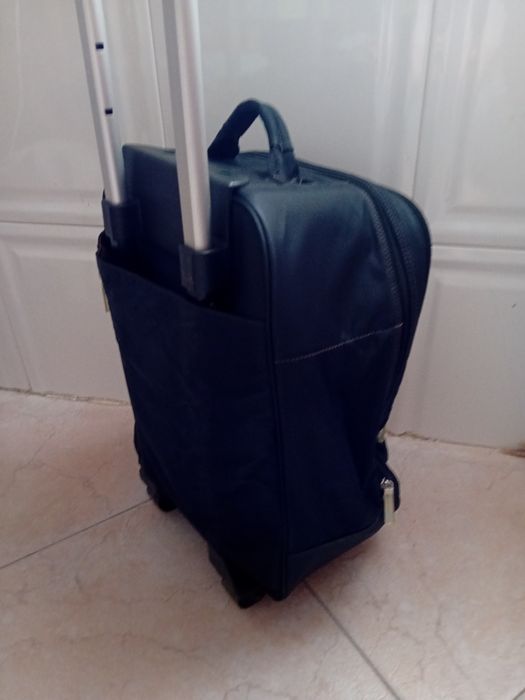 Saco troley em preto