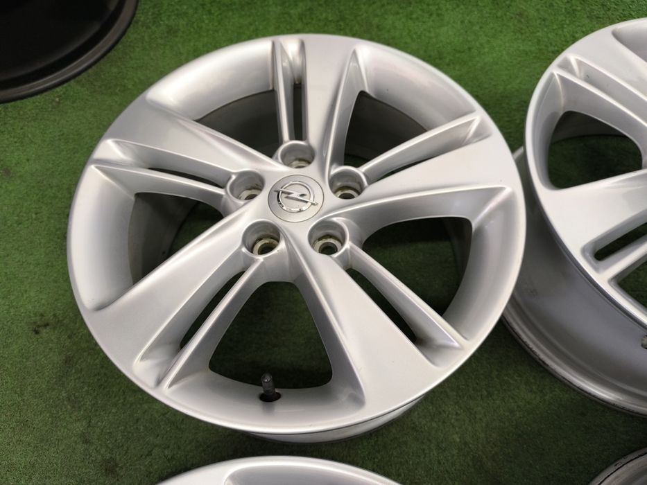 17" felgi 5x115 et45 Czujniki Opel Astra J Zafira Insignia B Wysyłka