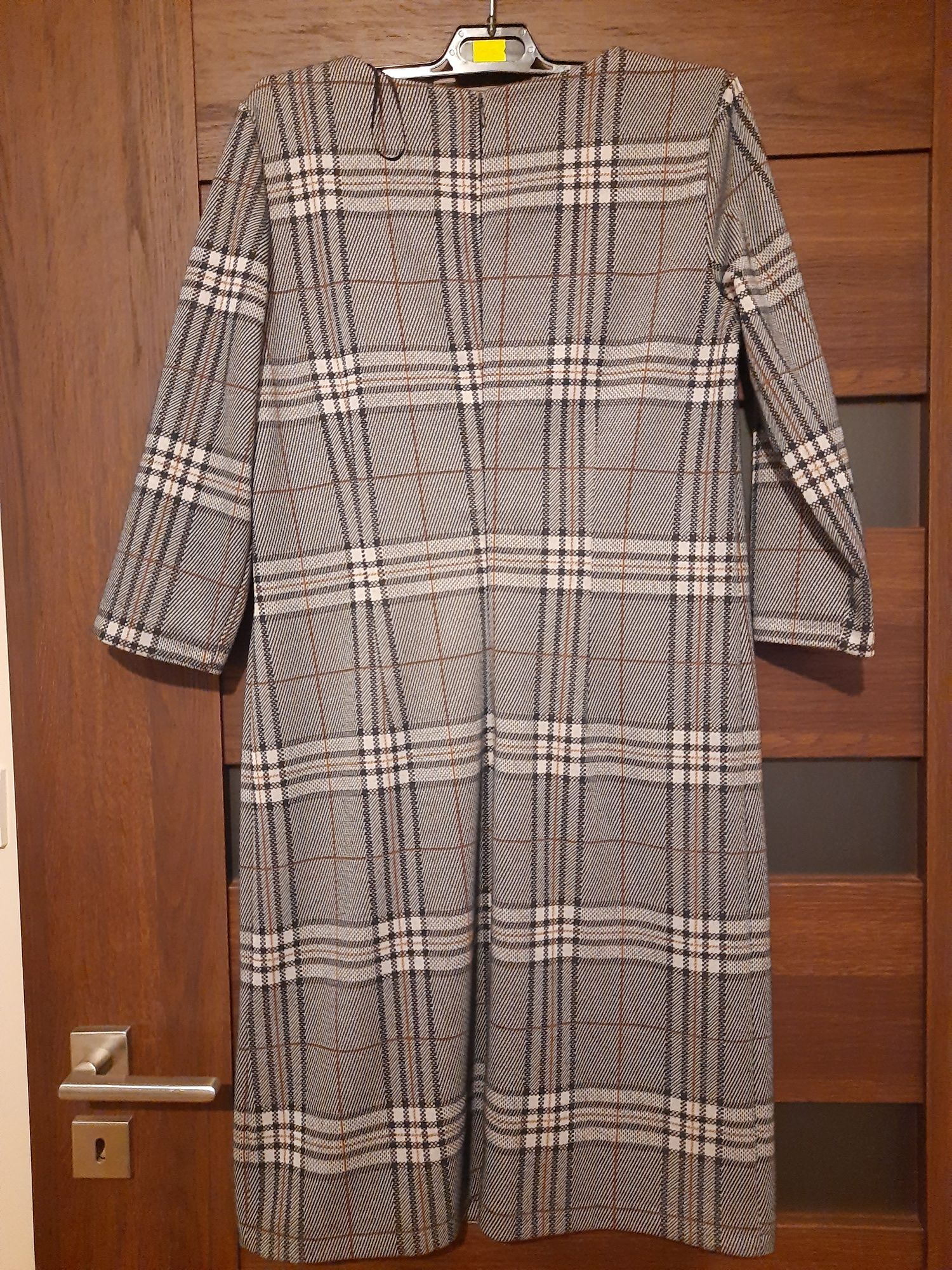 Sukienka dzianinowa Montego