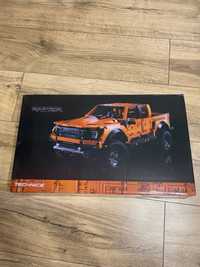 Лего Technic Ford Raptor