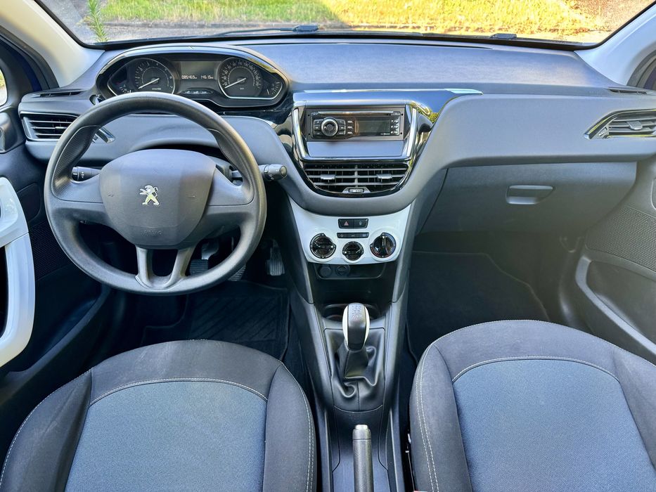 2017 Peugeot 208 like 1.2 puretech 85mil kms