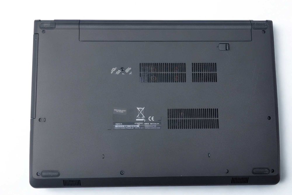 Laptop Używany DELL VOSTRO 15 15,6" HD Dotyk i5 16GB 512GB NVME GW FV