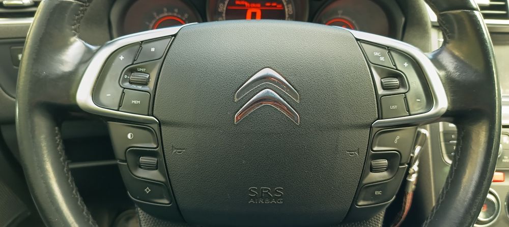 Citroen C4 (Сітроен С4) у доглянутому стані