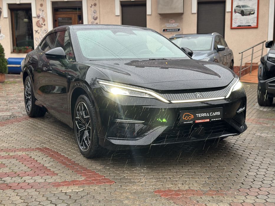 BYD Song L 4WD Top - суперовий електрокар на фулі
