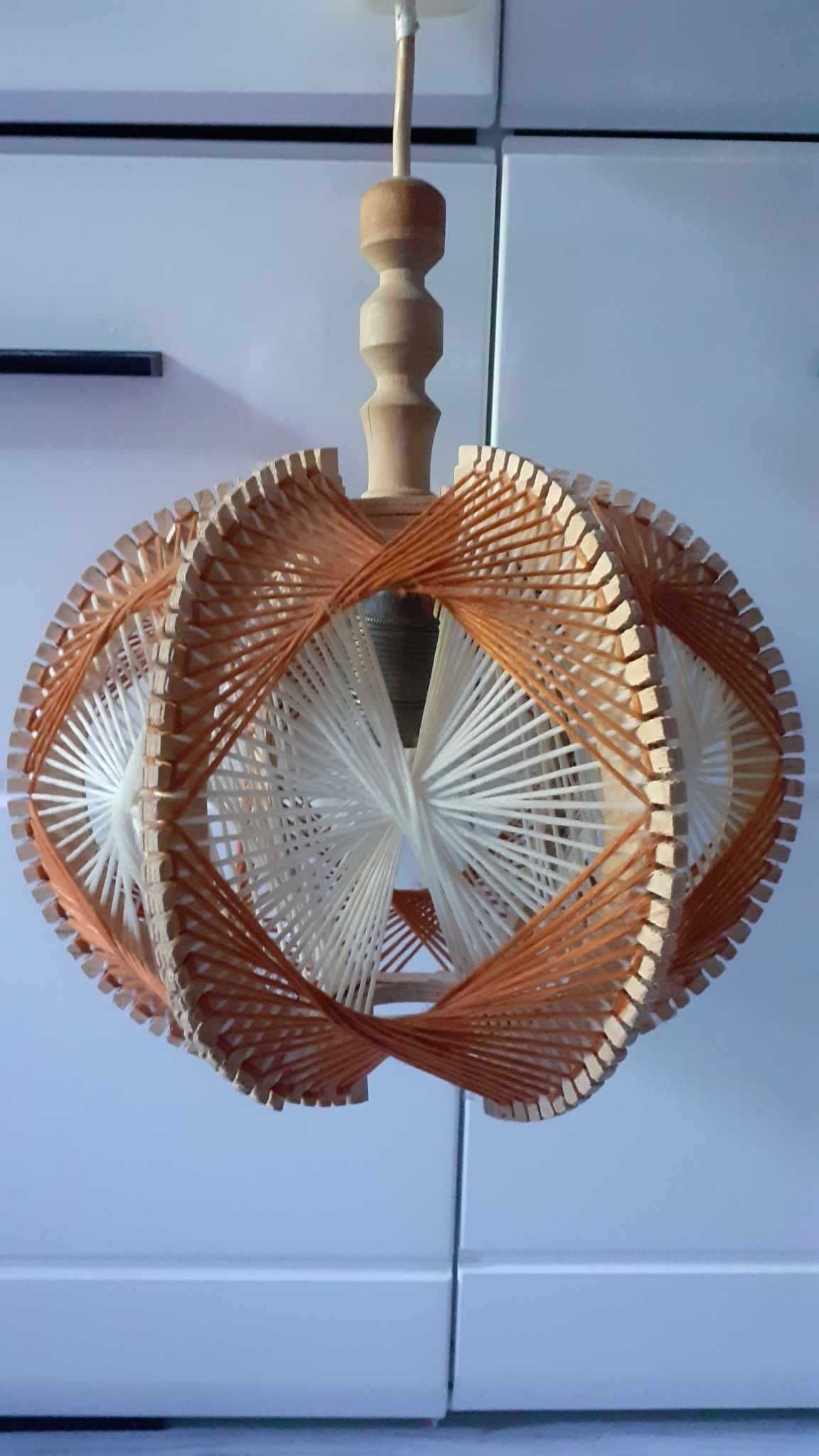 Lampa sufitowa w stylu boho lata 70