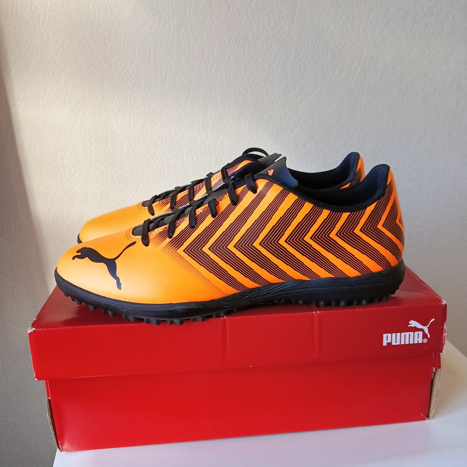 Сороконожки 40-р. Puma Tacto /кросівки, копочки