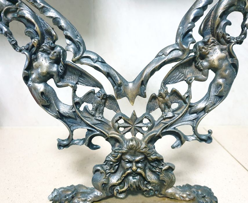 Fantástica antiga estrutura de espelho tocador Arte Nova em bronze