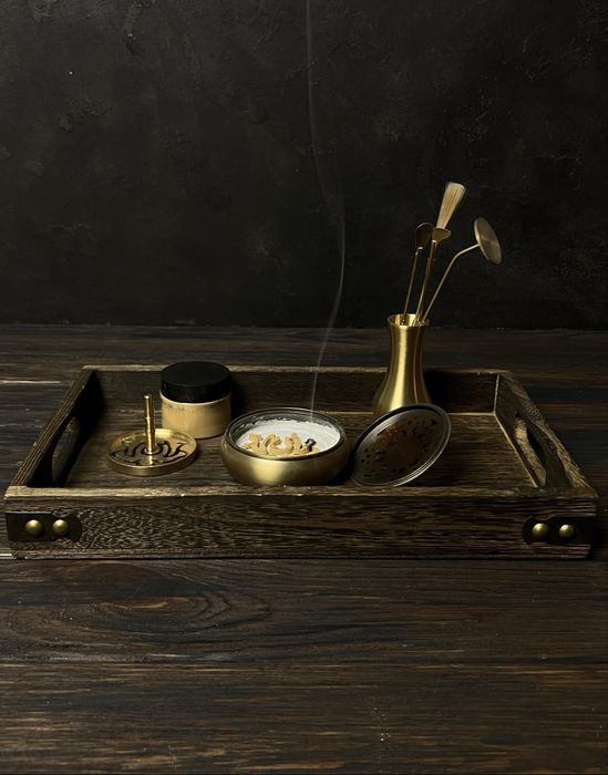 Повний розпродаж посуду для чаювання та аксесуарів