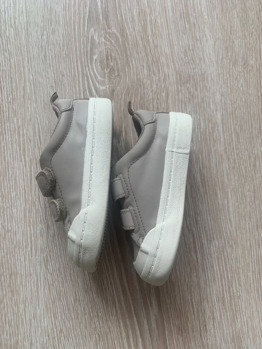 Продам кеди дитячі H&M
