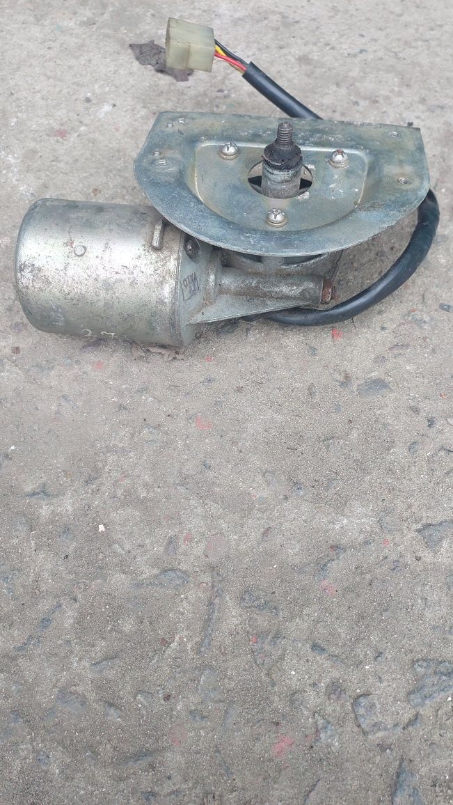 Моторчик на пєчку, і склоочисник авт.КАМАЗ