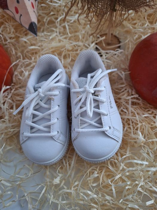 Кросівки білі FILA 20 розмір