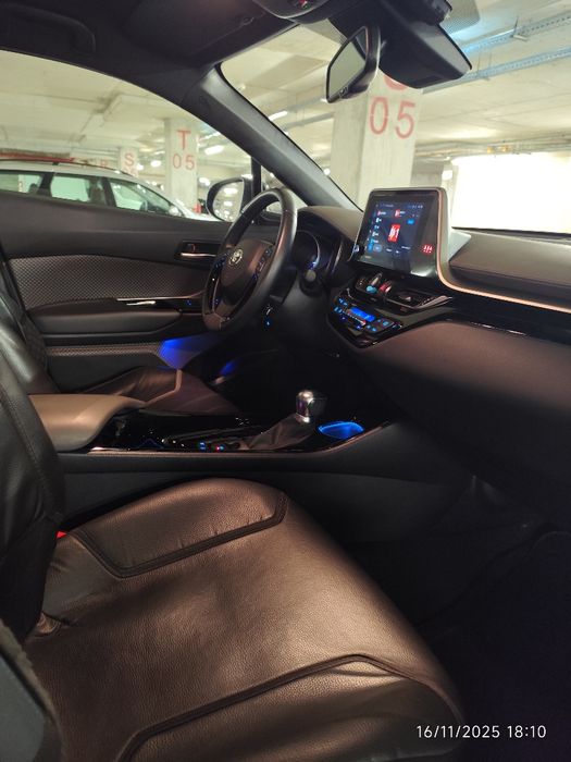 Toyota C-HR 1.8 Hybrid Exclusive + Pack Luxury • 2023 • 42.000 km