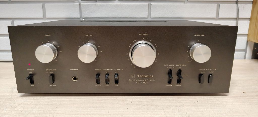 Wzmacniacz TECHNICS SU-7100K. Vintage.