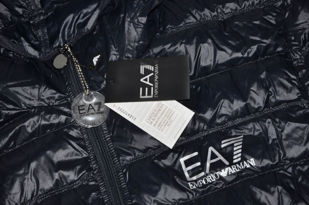 EMPORIO ARMANI EA7 włoska kurtka puchowa BLUE