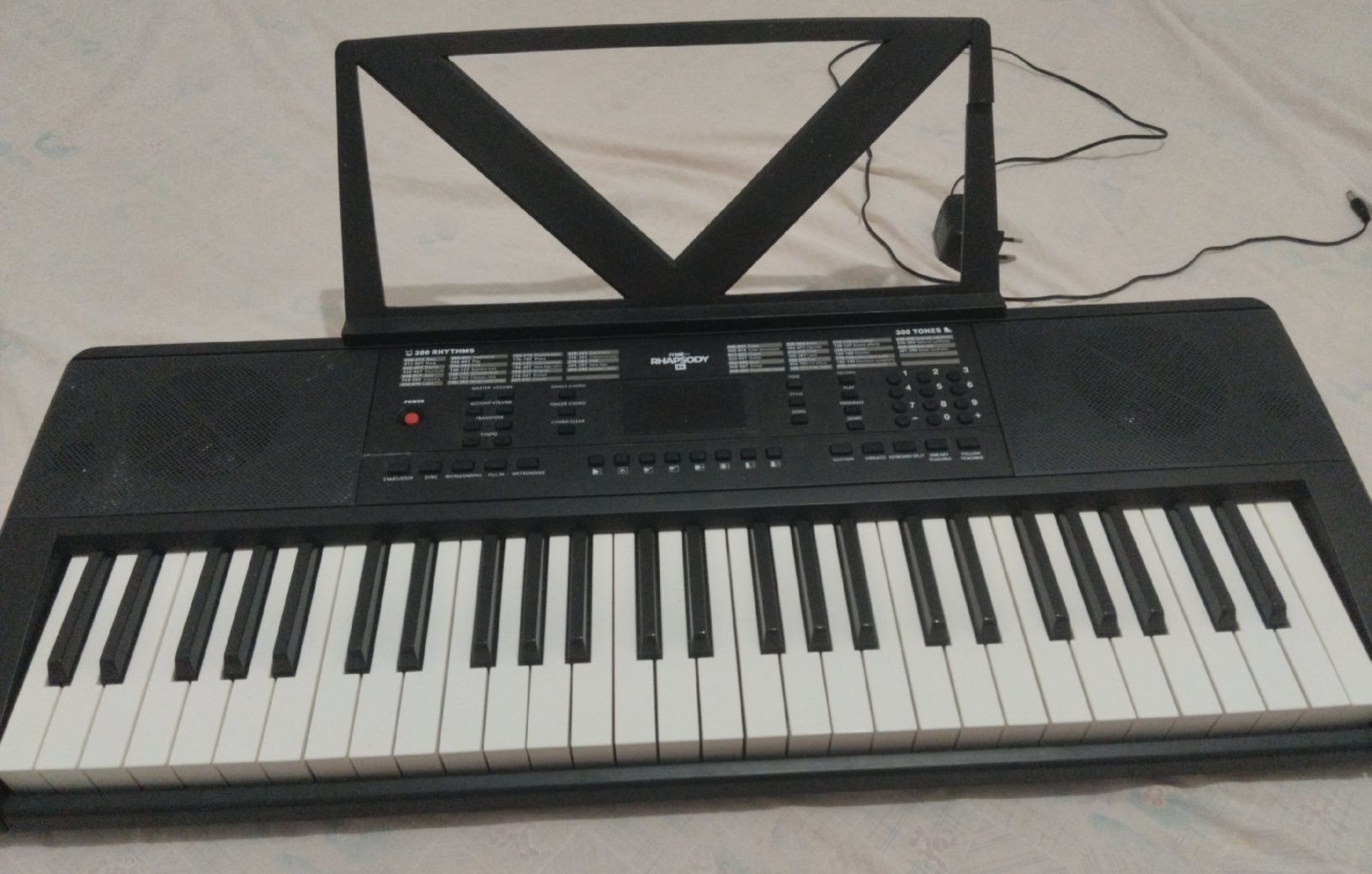 Teclado eletrónico 54 teclas MAX Rhapsody (com fonte)