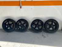 Jantes com Pneu para Carro marca Borbote