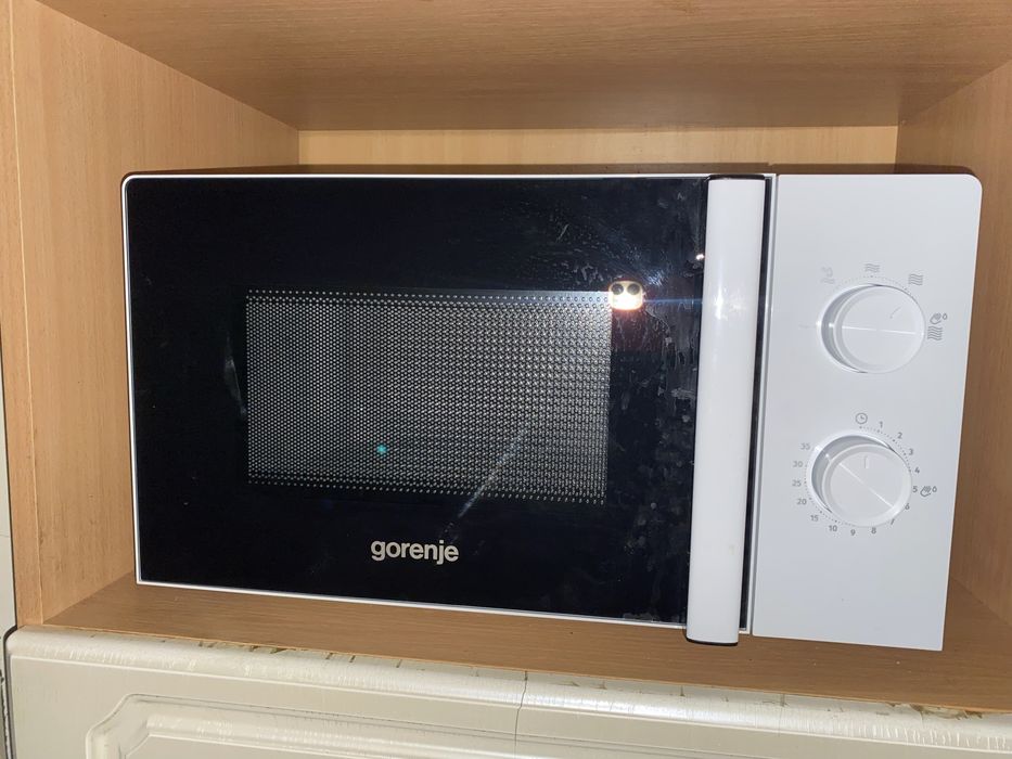 Мікрохвильовка Gorenje MO17E1WH