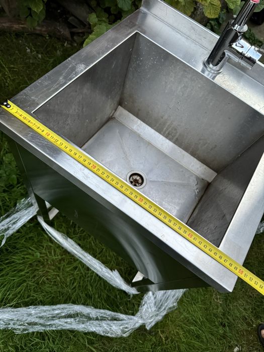 Мийка з нержавіючої сталі