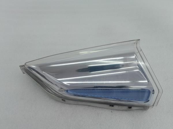 Refletor tampa da mala direito NISSAN Leaf EV (ZE0)