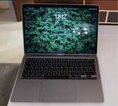 Macbook Air M1 16/256GB bateria 95% oryginalna ładowarka i opakowanie.