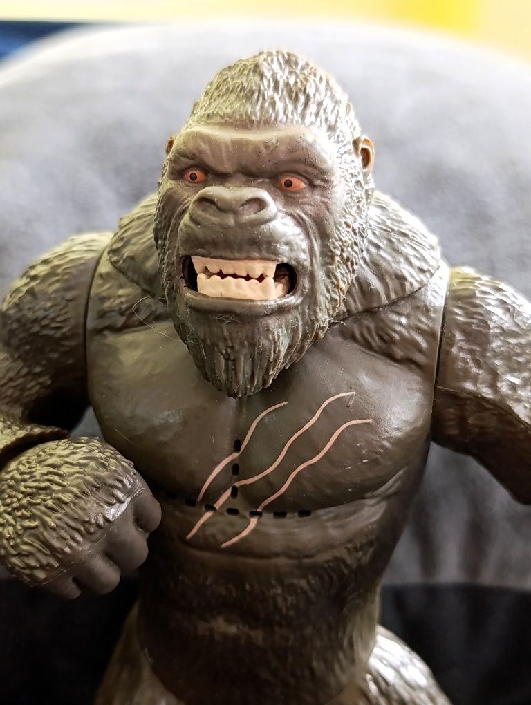 King Kong figurka interaktywna