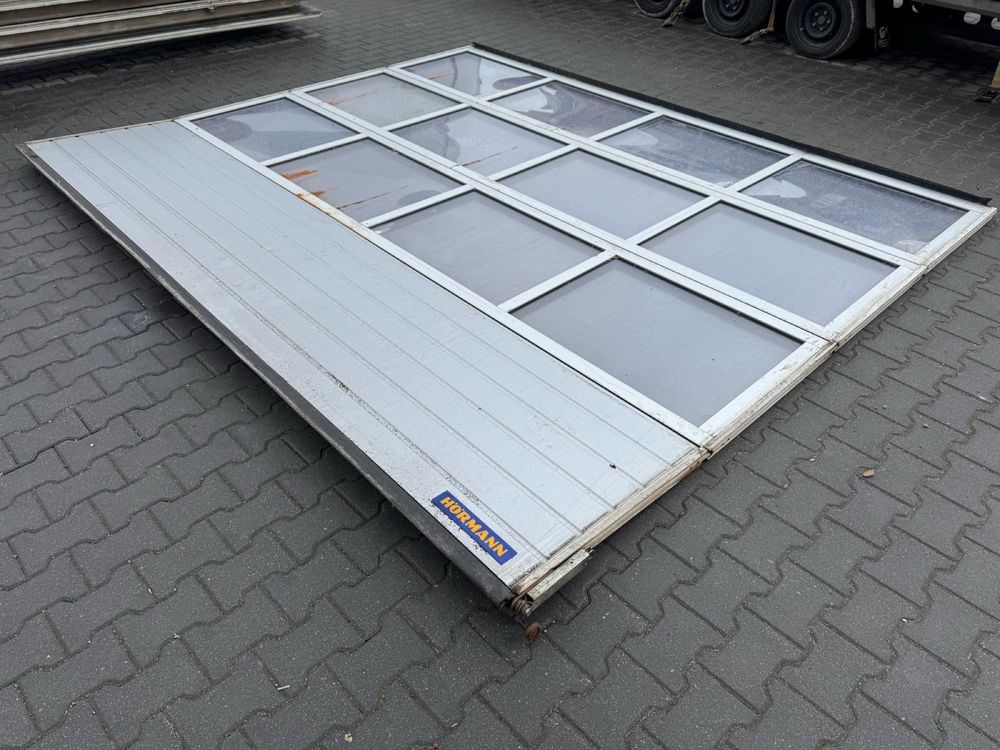 Brama 3.59x3.00 segmentowa Hormann panelowa przemyslowa