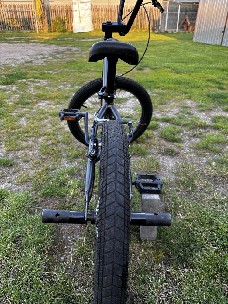 Rower BMX gotowy do jazdy