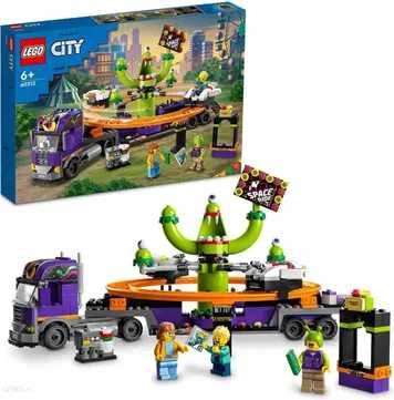LEGO City 60313 - Ciężarówka z kosmiczną karuzelą - 433 elementy