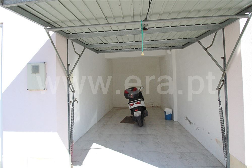 Garagem; Quinta do Conde