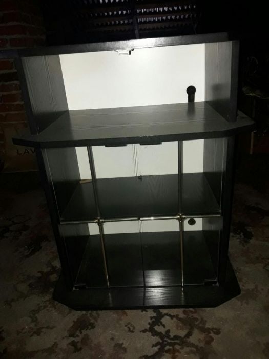 Stolik pod tv