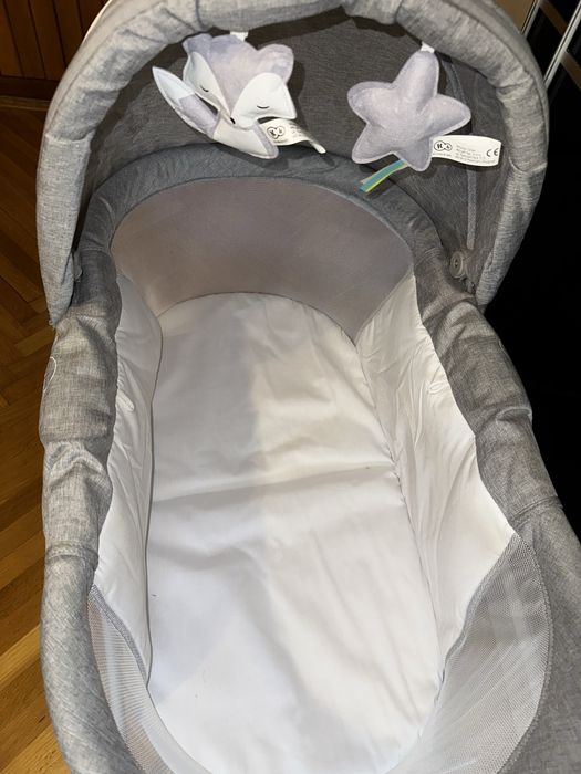 Lóżeczko kolyska dla niemowląt