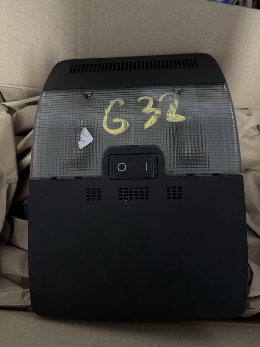 Плафон audi a3 8p a4 b6 b7 8p0947135d