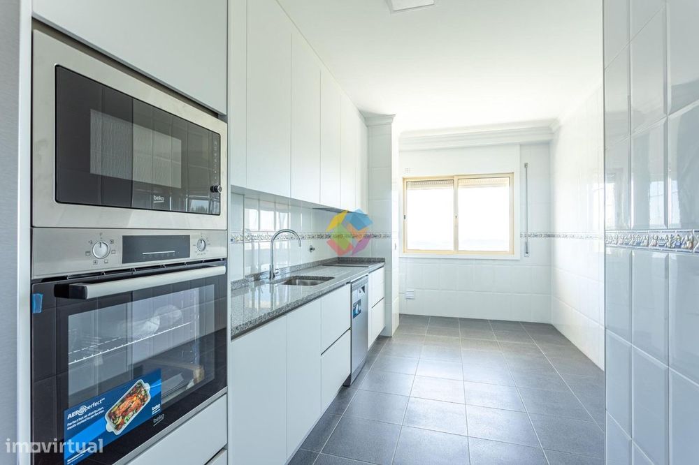 Apartamento T2 São João de Vêr Novo sem varandas