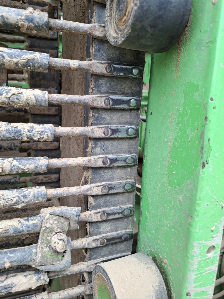 Kombajn do ziemniaków AVR 220 b z napędem