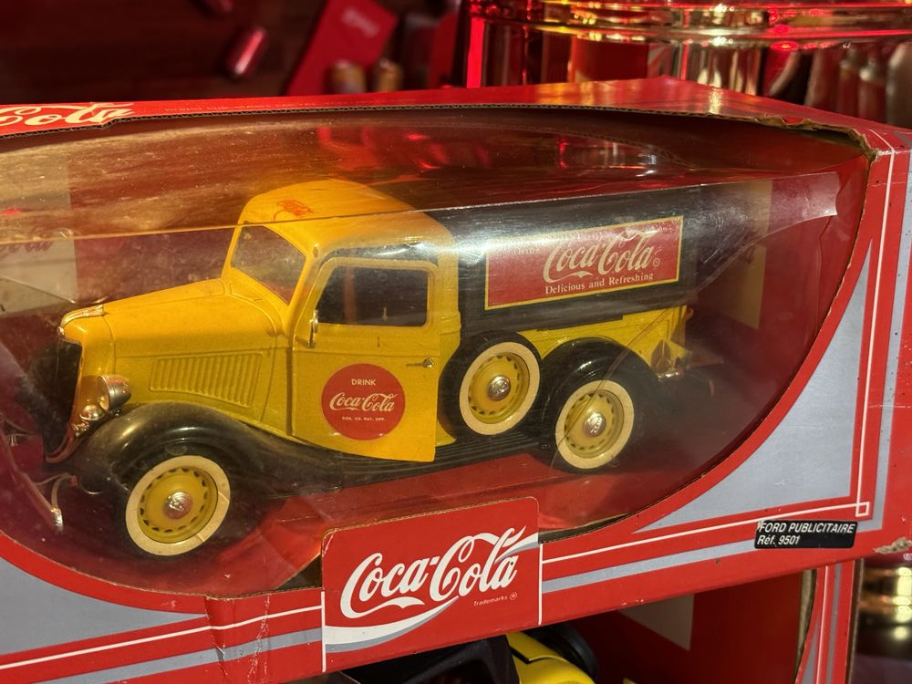 Coca-cola miniatiras 1:18