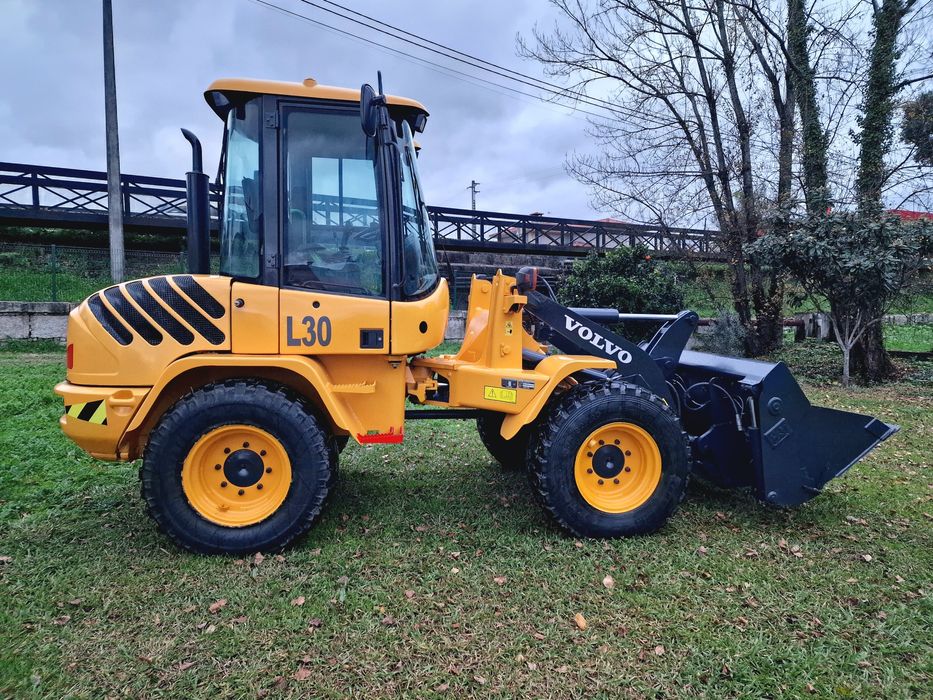 Pá carregadora volvo