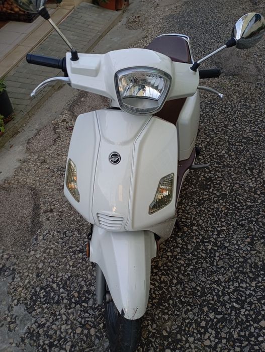 Scooter zahara 50