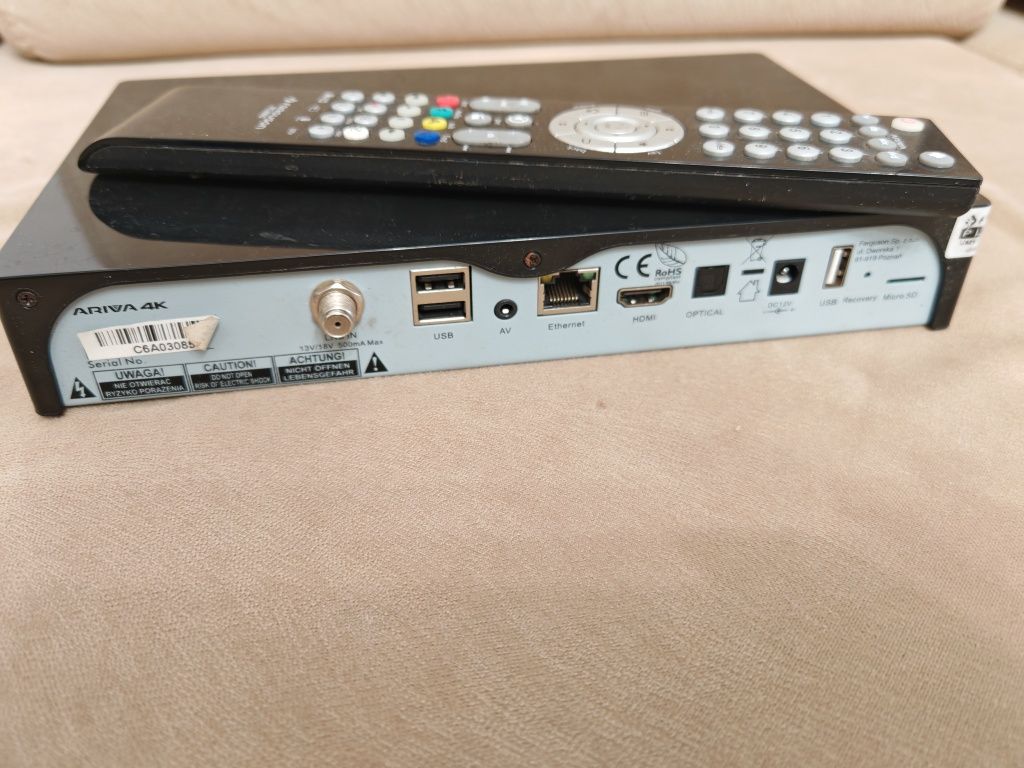 Dekoder satelitarny tuner Ferguson Ariva 4K Android OSCAM