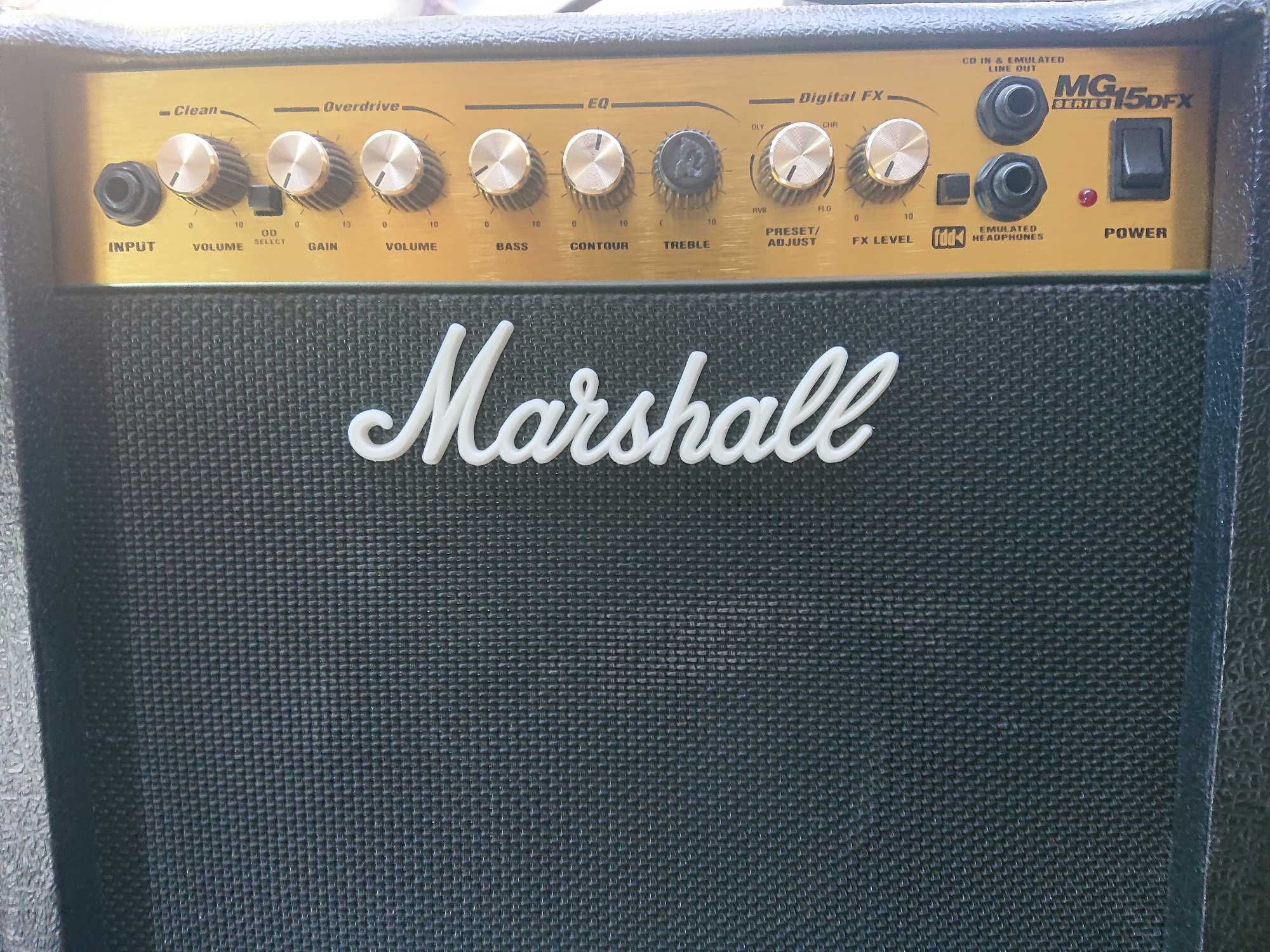 Wzmacniacz gitarowy Marshall MG15 dfx