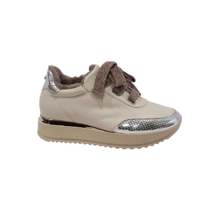 Італійське зимове жіноче взуття кросівки фірми Kelton р.36,37,38 Хутро