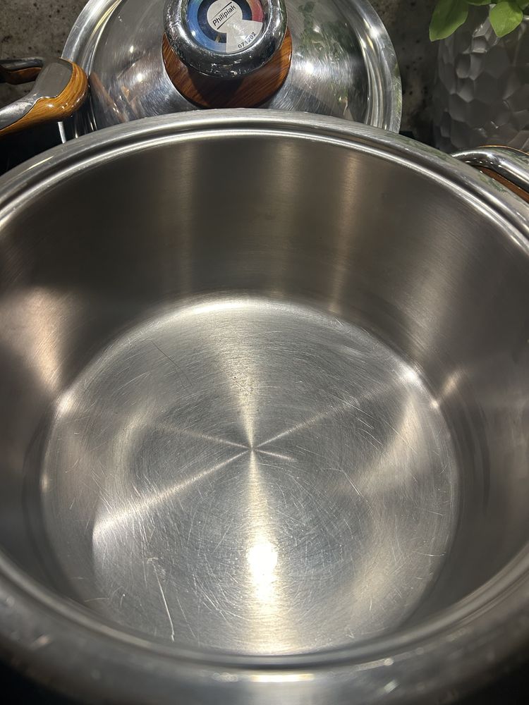 3 garnki Philipiak plus 2 pojemniki i durszlak