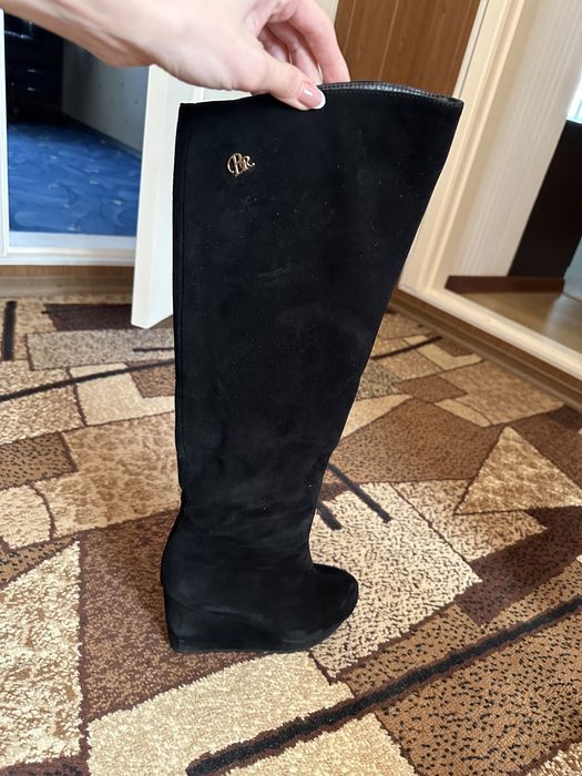 Зимове взуття жіноче