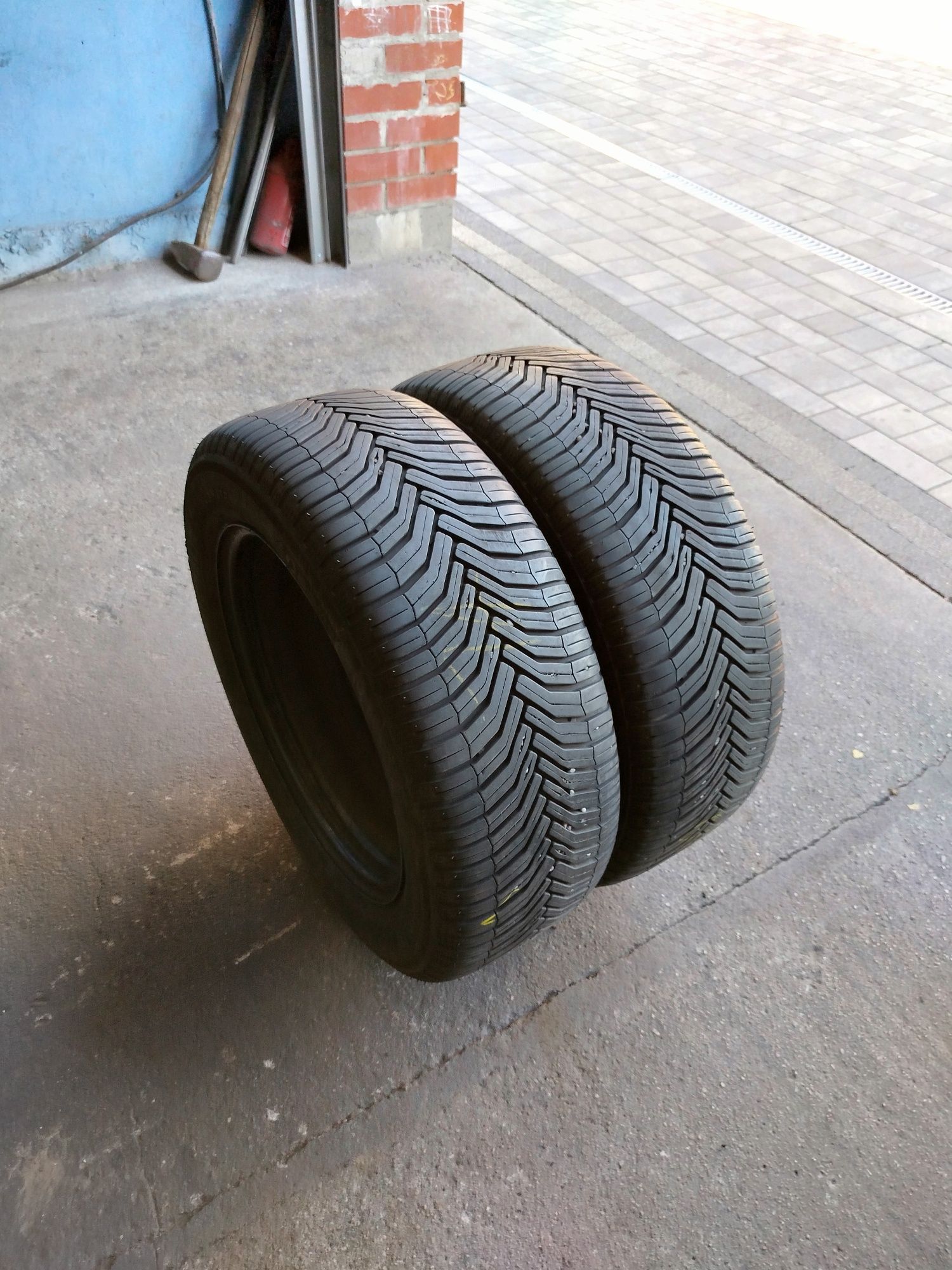 Opony wielosezonowe 215/55/16 Michelin CrossClimate 2021r