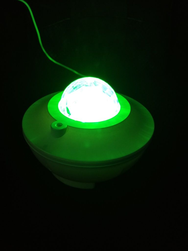 Mega biała lampka nocna projektor gwiazd bluetooth + pilot i kabel USB