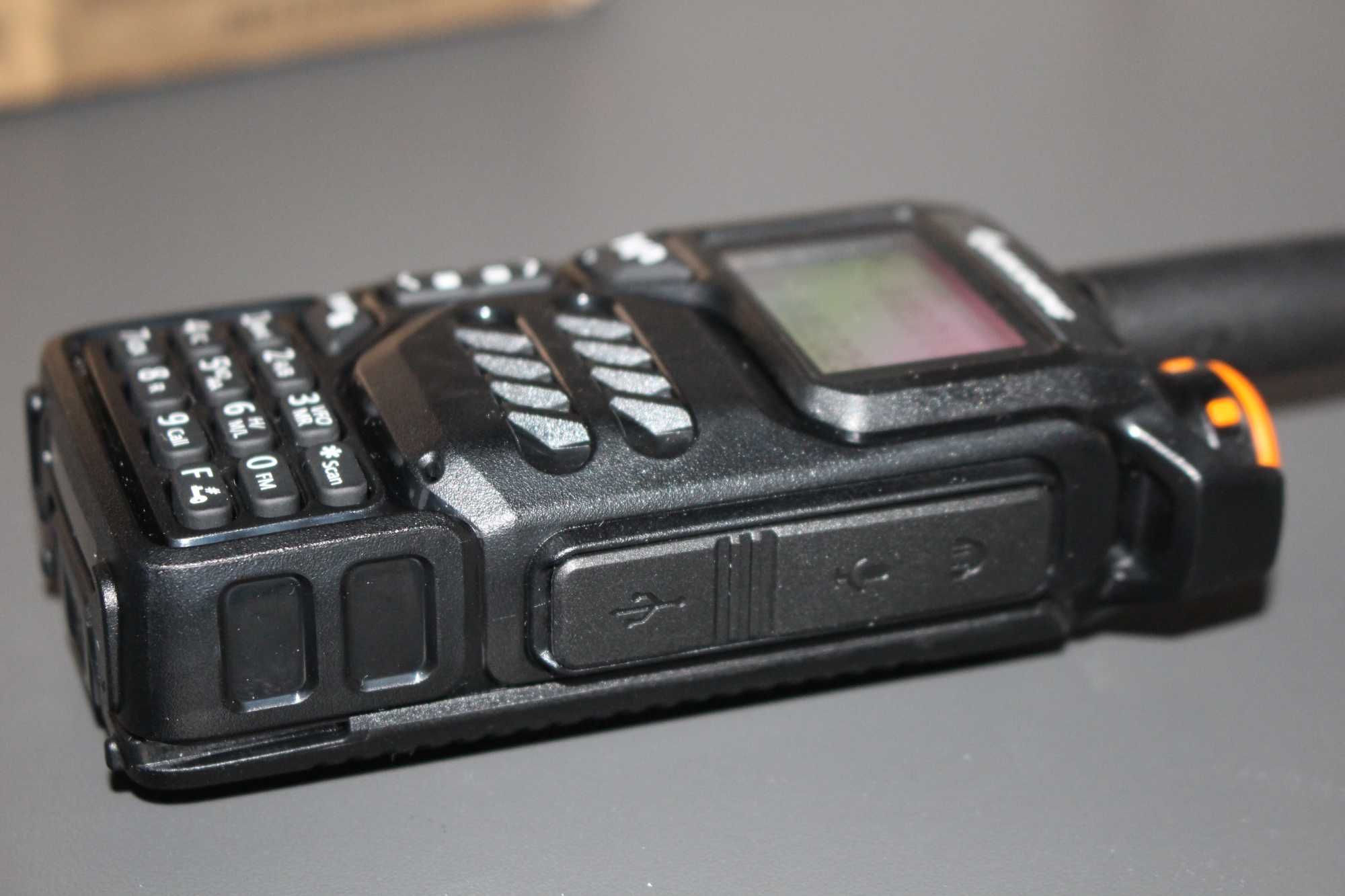 Радіостанція потратитвна, переносна Quansheng UV-K5 прфесійна рація.