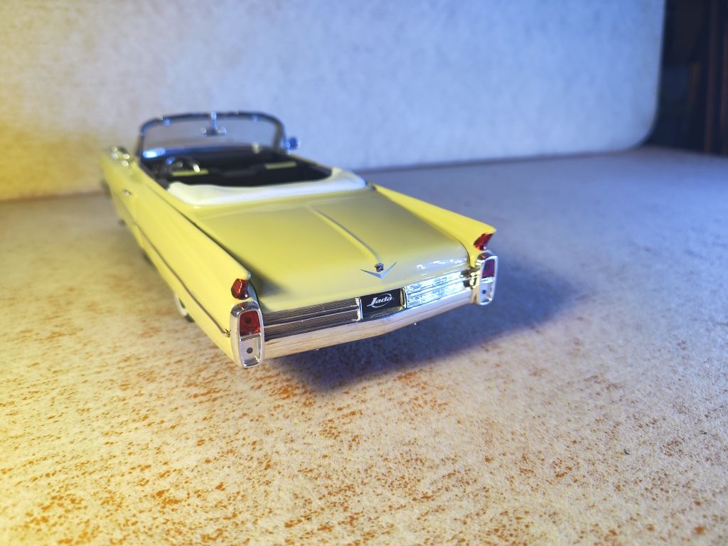 Cadillac de'vil 1962 Jada 1:18