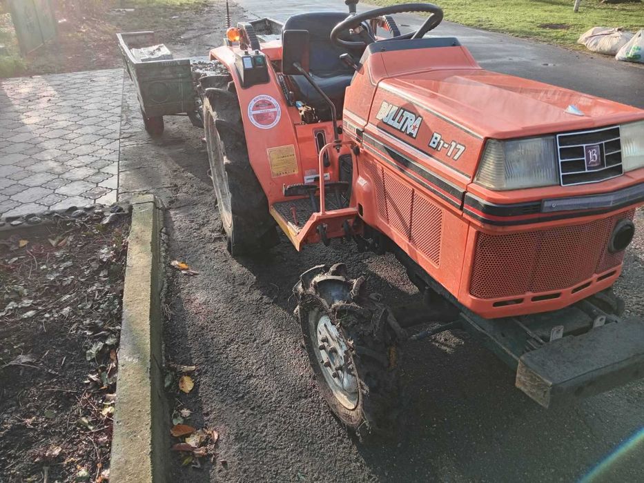 Продається трактор з фризою, чеснокосожалка+копалка