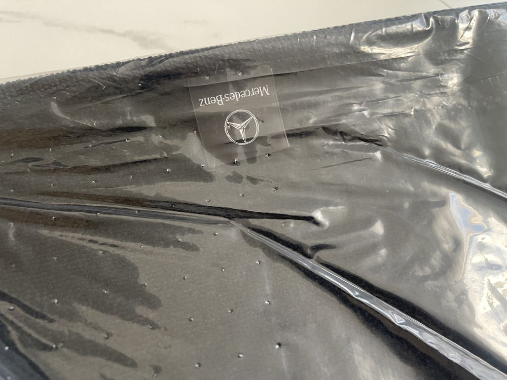 Nowa oryginalna mata wykładzina bagażnika Mercedes C W205